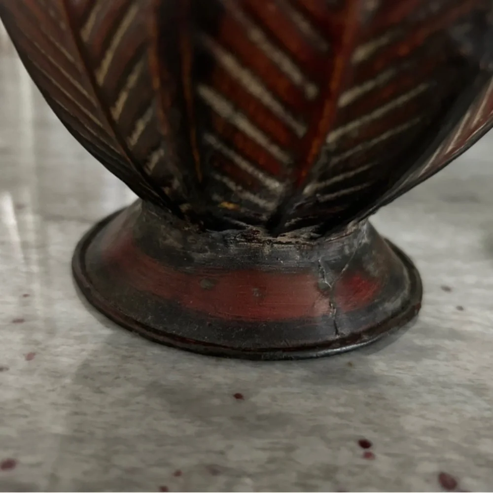 Metal vase 11.5”